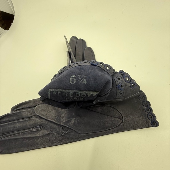 Rare, Vintage Freddy Paris, Unused Navy French Kidskin Gloves - Picture 14 of 16